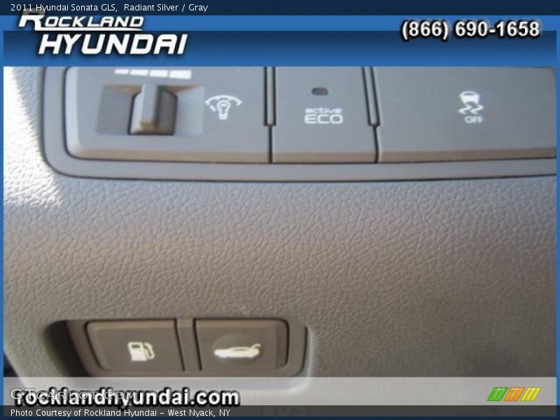 Radiant Silver / Gray 2011 Hyundai Sonata GLS