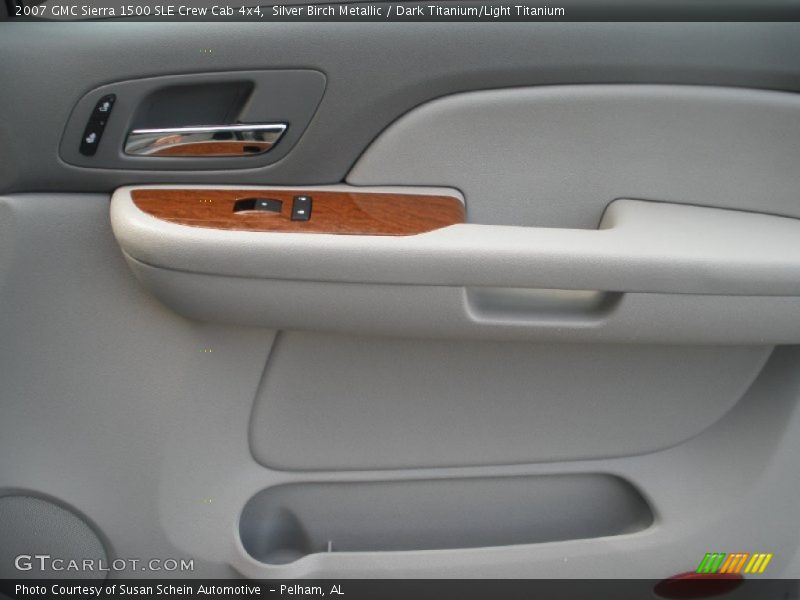 Silver Birch Metallic / Dark Titanium/Light Titanium 2007 GMC Sierra 1500 SLE Crew Cab 4x4