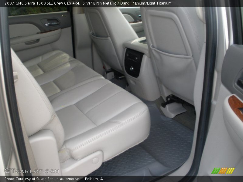 Silver Birch Metallic / Dark Titanium/Light Titanium 2007 GMC Sierra 1500 SLE Crew Cab 4x4
