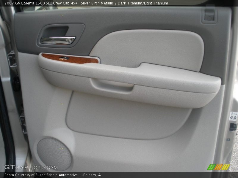 Silver Birch Metallic / Dark Titanium/Light Titanium 2007 GMC Sierra 1500 SLE Crew Cab 4x4