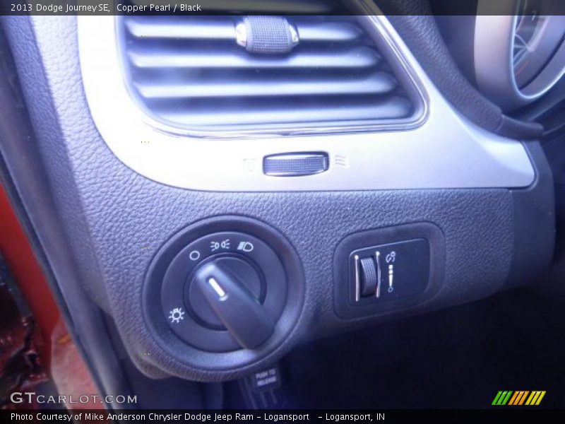 Copper Pearl / Black 2013 Dodge Journey SE