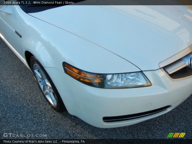White Diamond Pearl / Ebony 2006 Acura TL 3.2