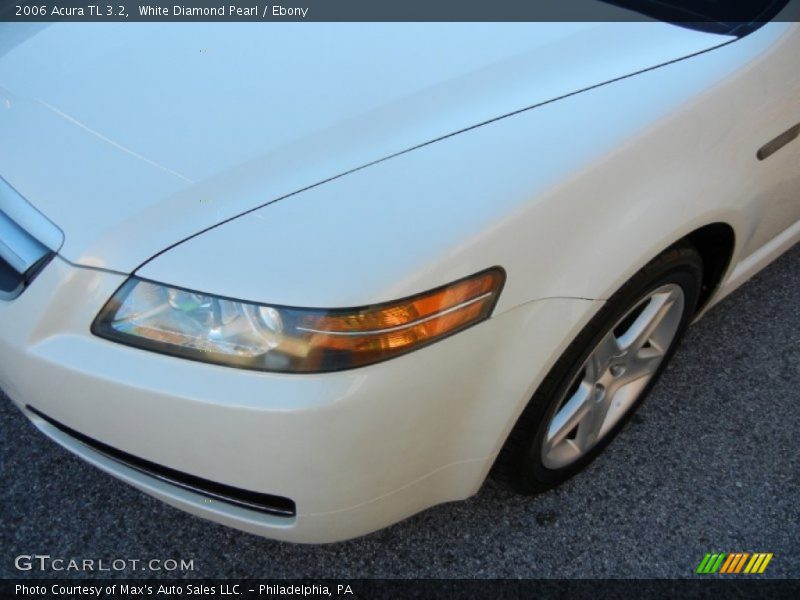 White Diamond Pearl / Ebony 2006 Acura TL 3.2