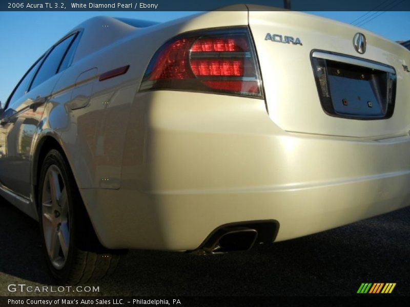 White Diamond Pearl / Ebony 2006 Acura TL 3.2