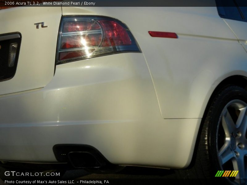 White Diamond Pearl / Ebony 2006 Acura TL 3.2