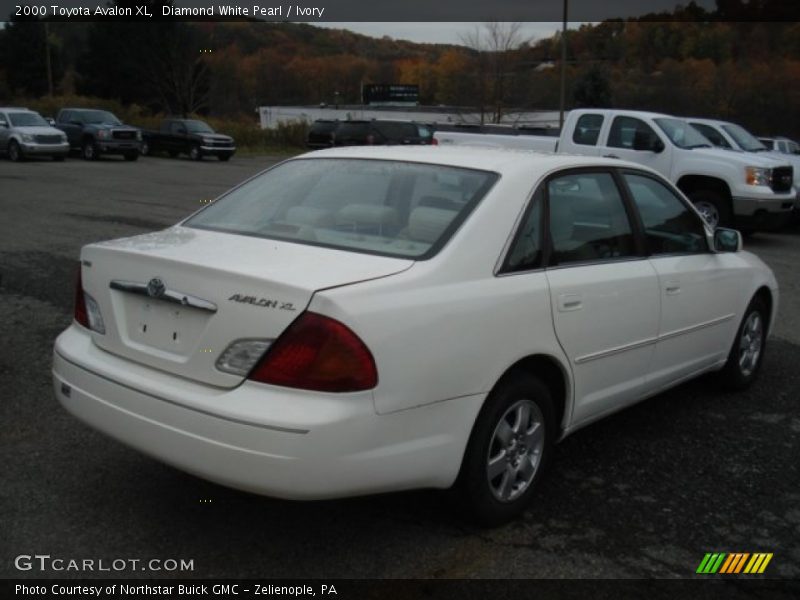 Diamond White Pearl / Ivory 2000 Toyota Avalon XL