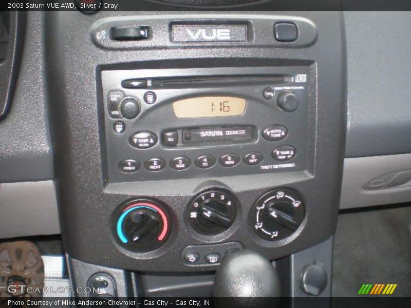 Silver / Gray 2003 Saturn VUE AWD