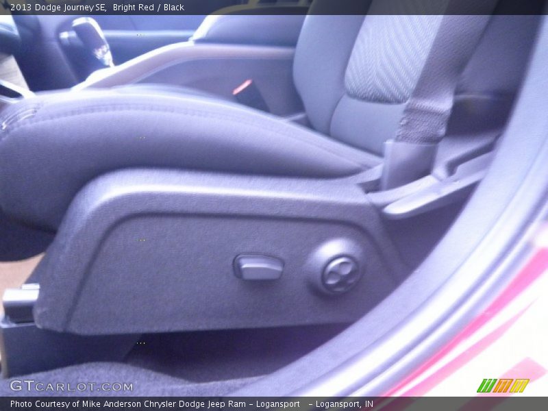 Bright Red / Black 2013 Dodge Journey SE