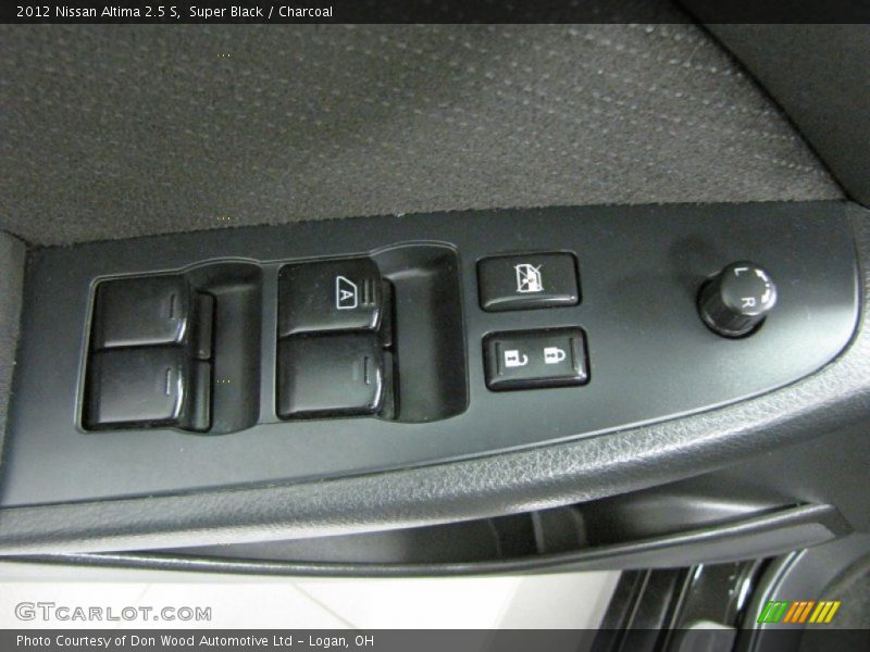 Super Black / Charcoal 2012 Nissan Altima 2.5 S