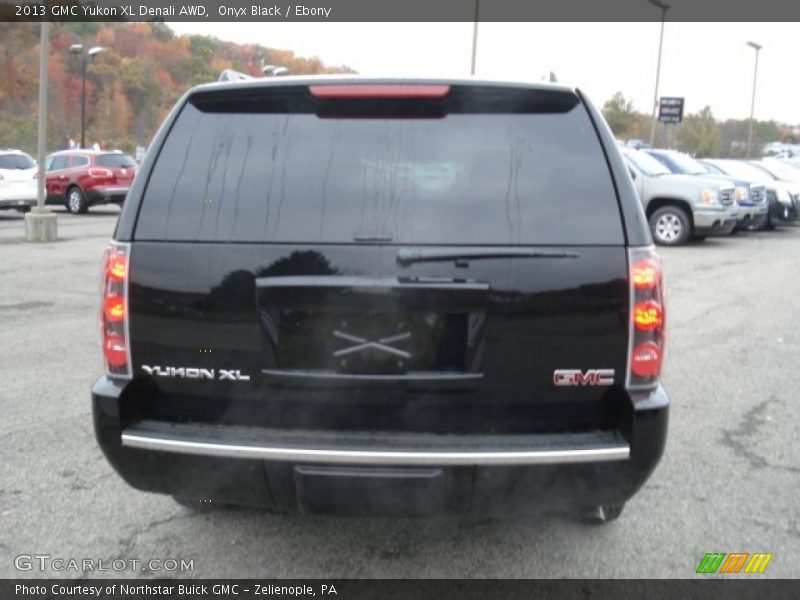 Onyx Black / Ebony 2013 GMC Yukon XL Denali AWD