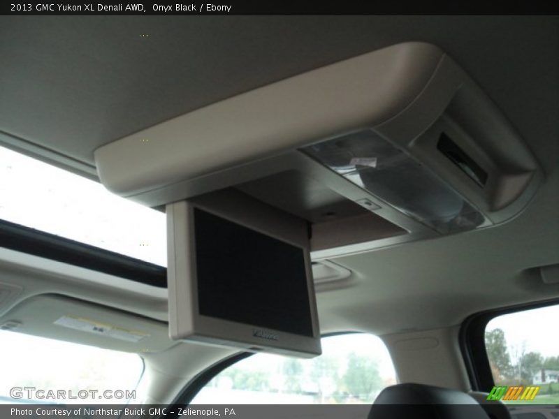 Onyx Black / Ebony 2013 GMC Yukon XL Denali AWD