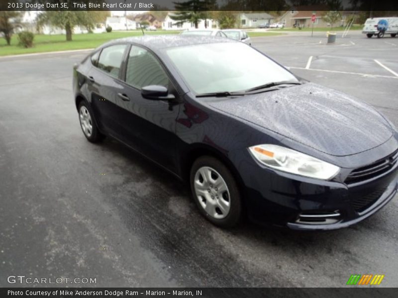 True Blue Pearl Coat / Black 2013 Dodge Dart SE