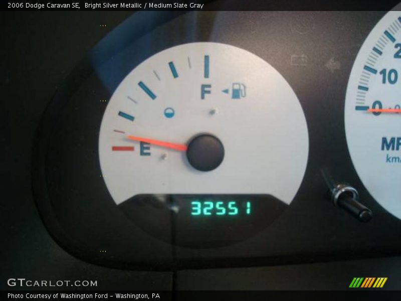 Bright Silver Metallic / Medium Slate Gray 2006 Dodge Caravan SE