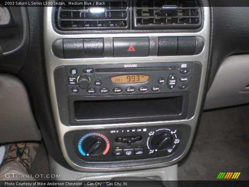 Medium Blue / Black 2003 Saturn L Series L300 Sedan