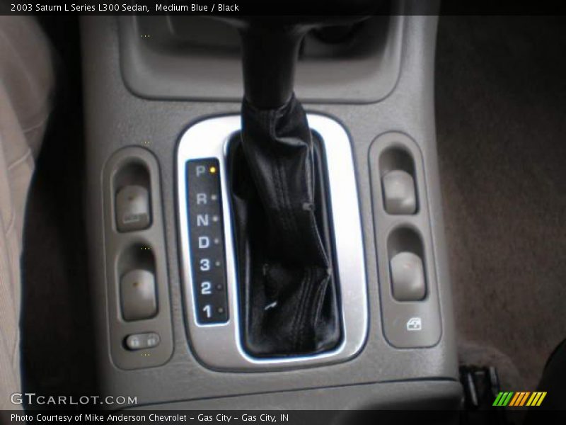 Medium Blue / Black 2003 Saturn L Series L300 Sedan