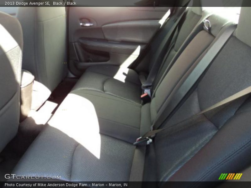 Black / Black 2013 Dodge Avenger SE