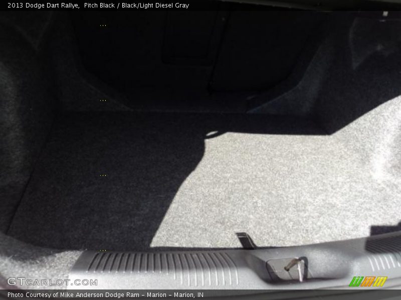 Pitch Black / Black/Light Diesel Gray 2013 Dodge Dart Rallye