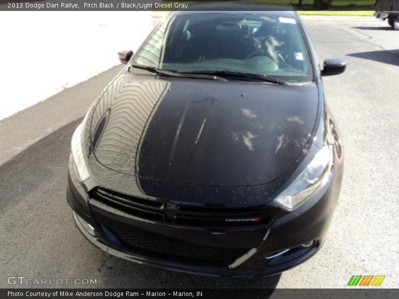 Pitch Black / Black/Light Diesel Gray 2013 Dodge Dart Rallye