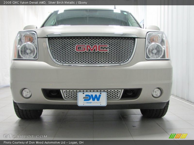 Silver Birch Metallic / Ebony 2008 GMC Yukon Denali AWD