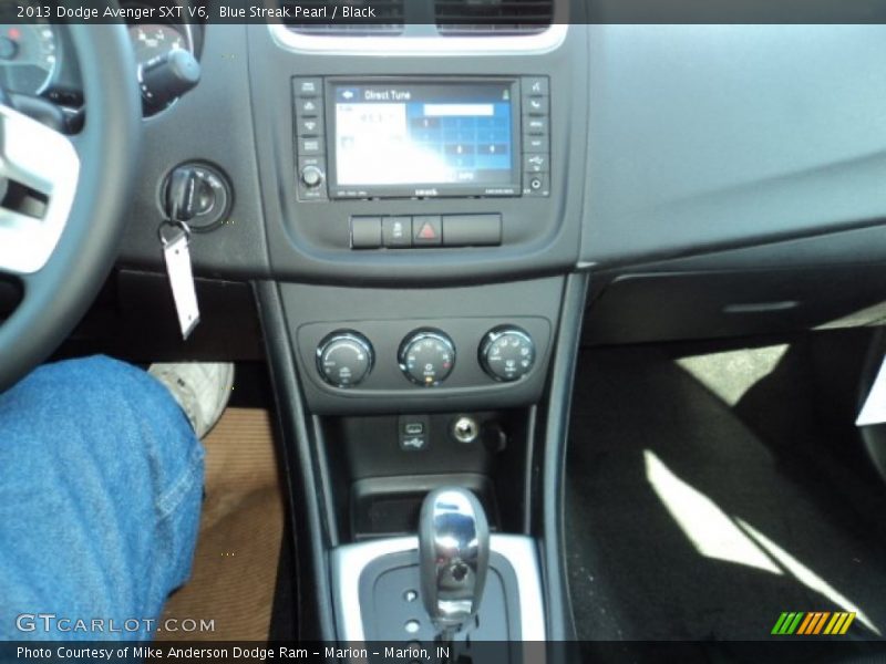 Blue Streak Pearl / Black 2013 Dodge Avenger SXT V6