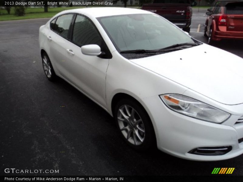 Bright White / Black/Light Diesel Gray 2013 Dodge Dart SXT