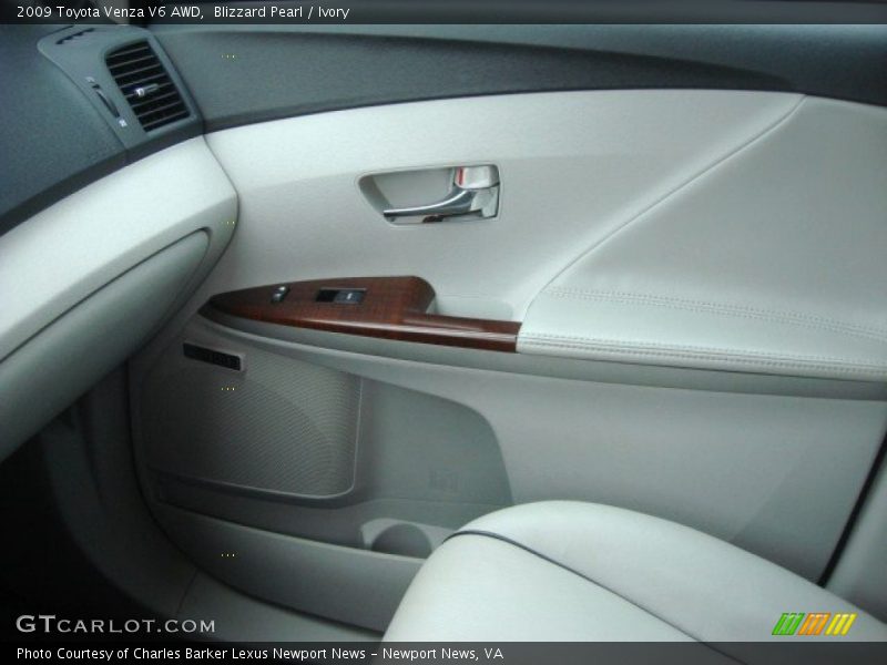 Blizzard Pearl / Ivory 2009 Toyota Venza V6 AWD