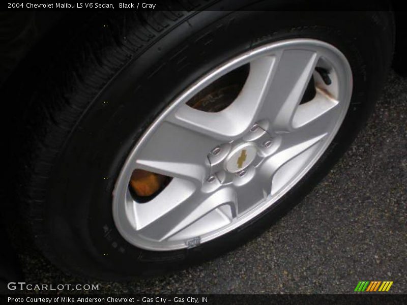 Black / Gray 2004 Chevrolet Malibu LS V6 Sedan