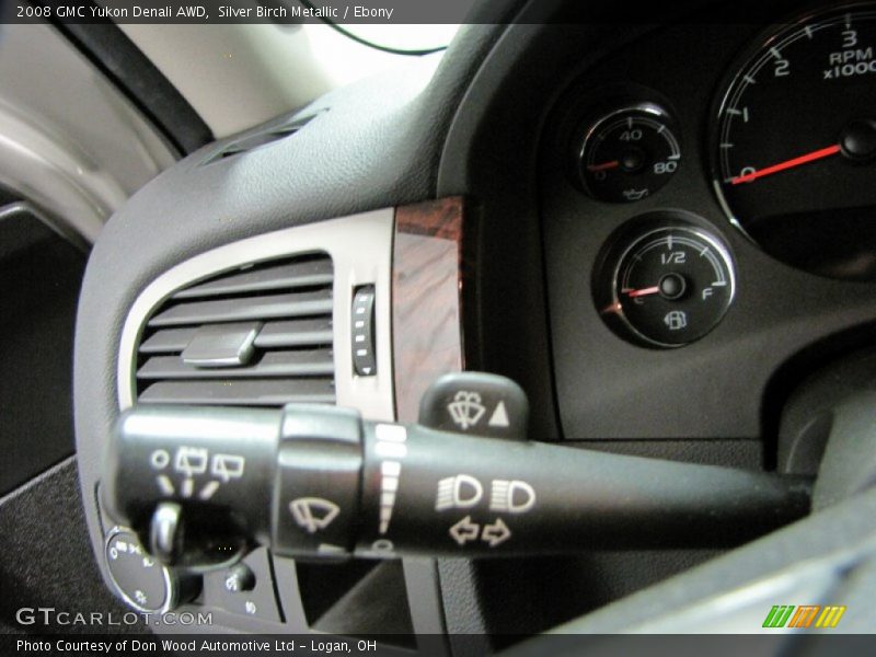 Silver Birch Metallic / Ebony 2008 GMC Yukon Denali AWD