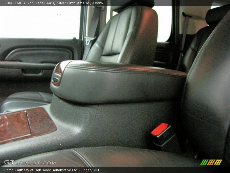 Silver Birch Metallic / Ebony 2008 GMC Yukon Denali AWD