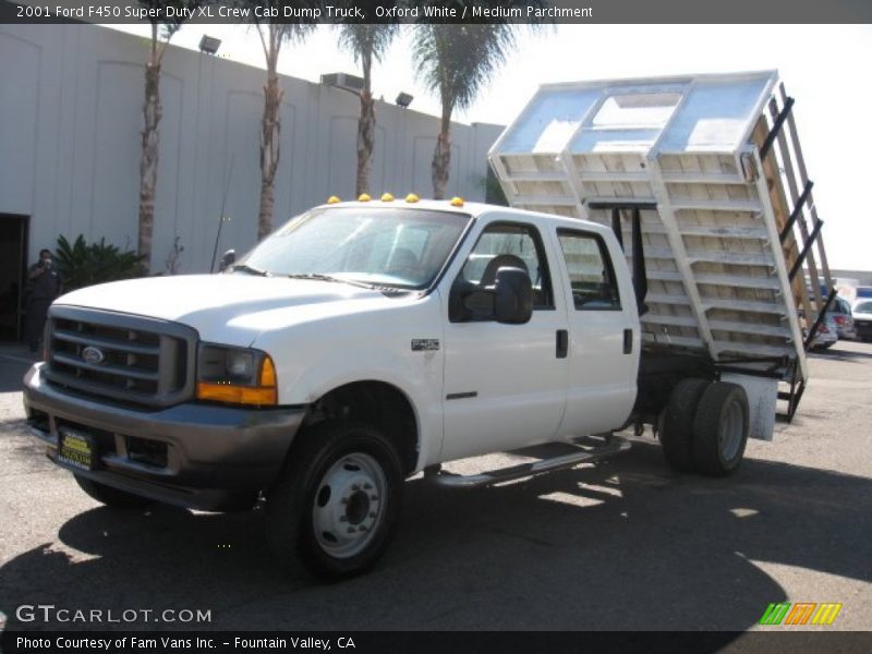 Oxford White / Medium Parchment 2001 Ford F450 Super Duty XL Crew Cab Dump Truck