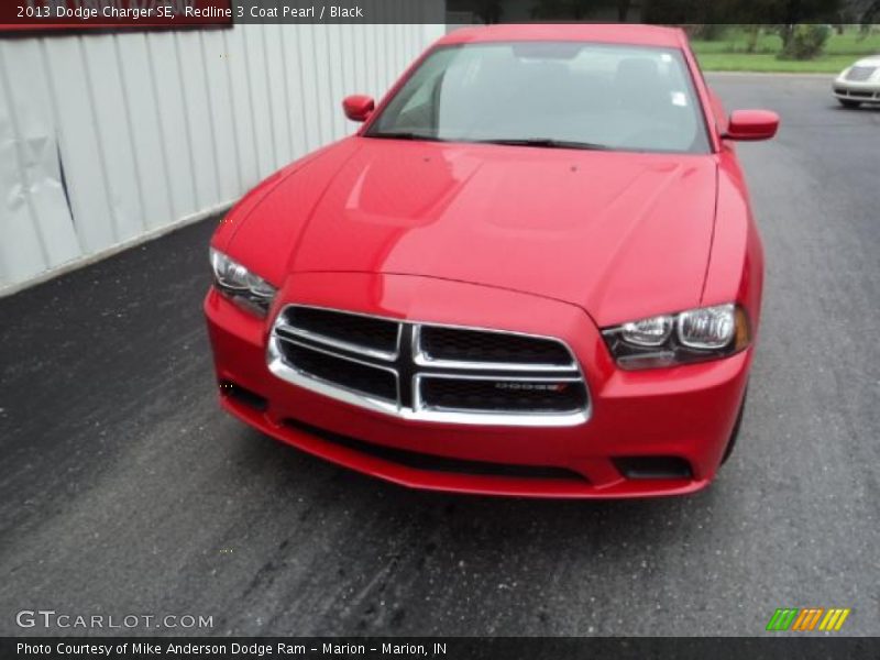 Redline 3 Coat Pearl / Black 2013 Dodge Charger SE