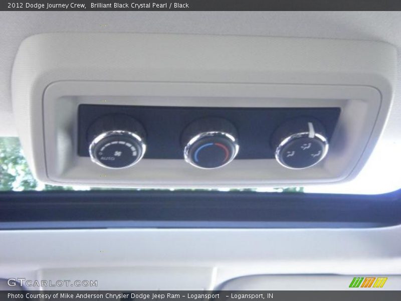 Brilliant Black Crystal Pearl / Black 2012 Dodge Journey Crew