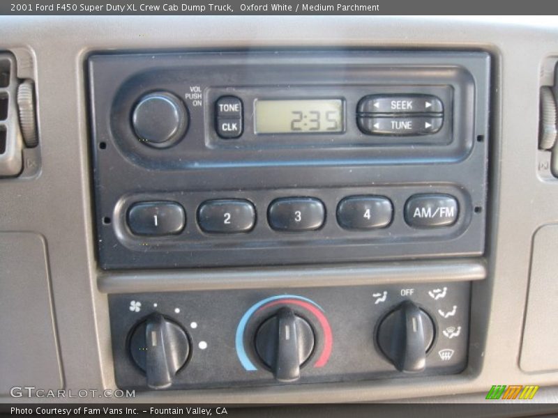 Audio System of 2001 F450 Super Duty XL Crew Cab Dump Truck