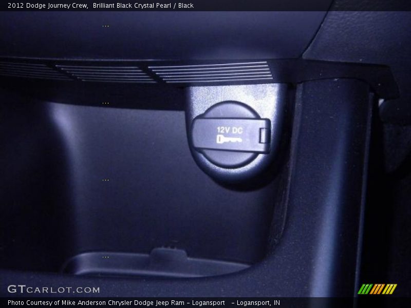 Brilliant Black Crystal Pearl / Black 2012 Dodge Journey Crew