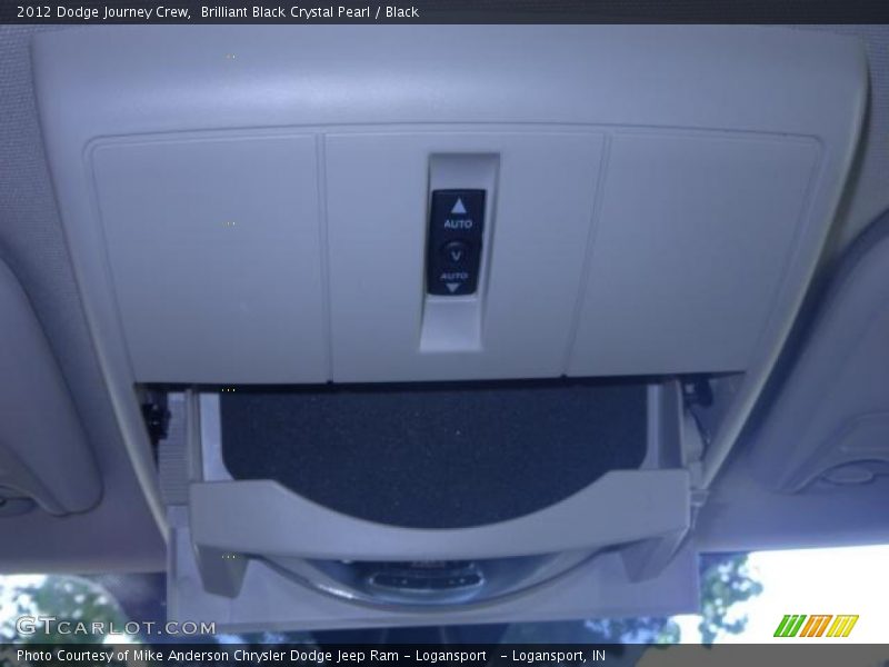 Brilliant Black Crystal Pearl / Black 2012 Dodge Journey Crew