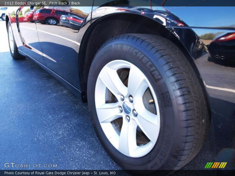 Pitch Black / Black 2012 Dodge Charger SE