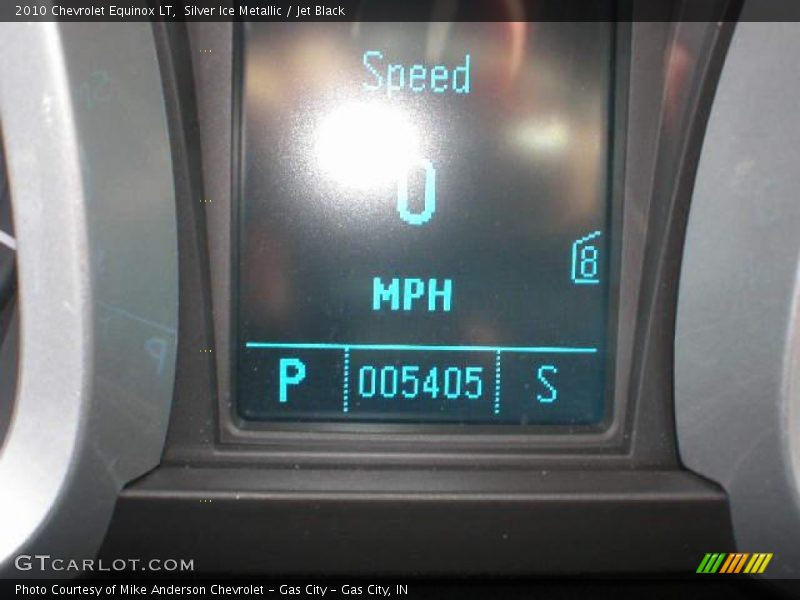 Silver Ice Metallic / Jet Black 2010 Chevrolet Equinox LT
