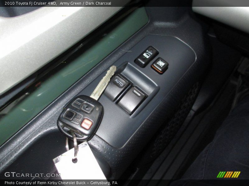 Army Green / Dark Charcoal 2010 Toyota FJ Cruiser 4WD
