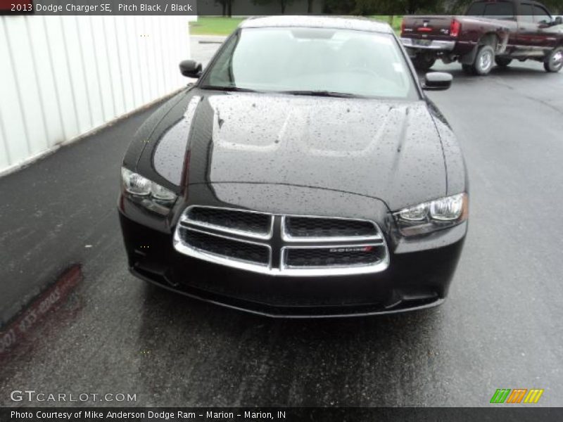 Pitch Black / Black 2013 Dodge Charger SE