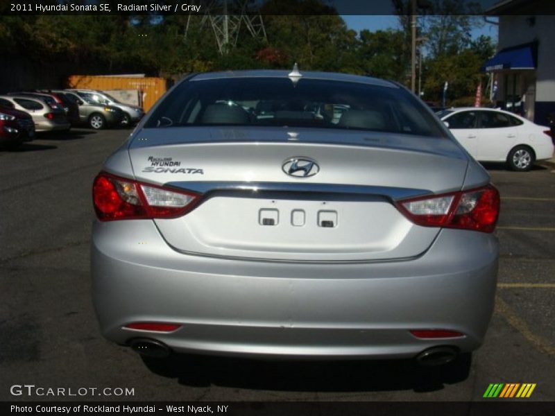 Radiant Silver / Gray 2011 Hyundai Sonata SE
