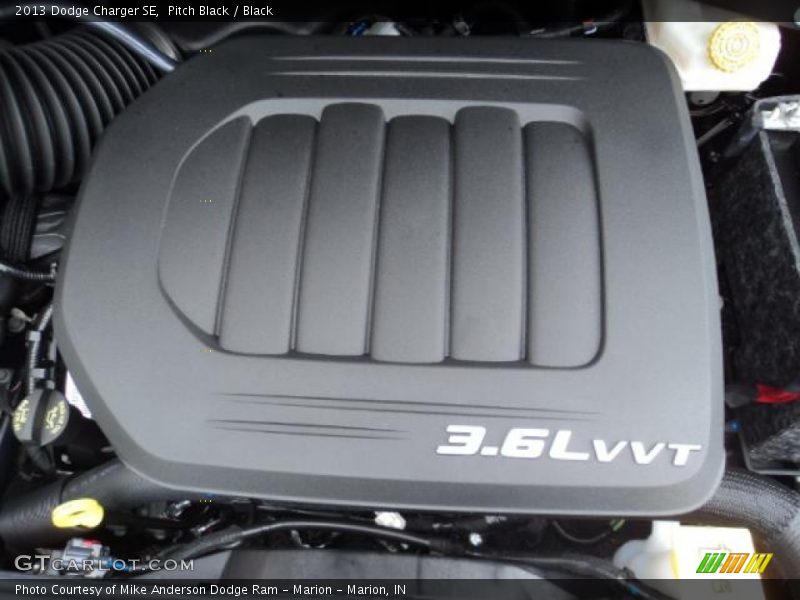 Pitch Black / Black 2013 Dodge Charger SE