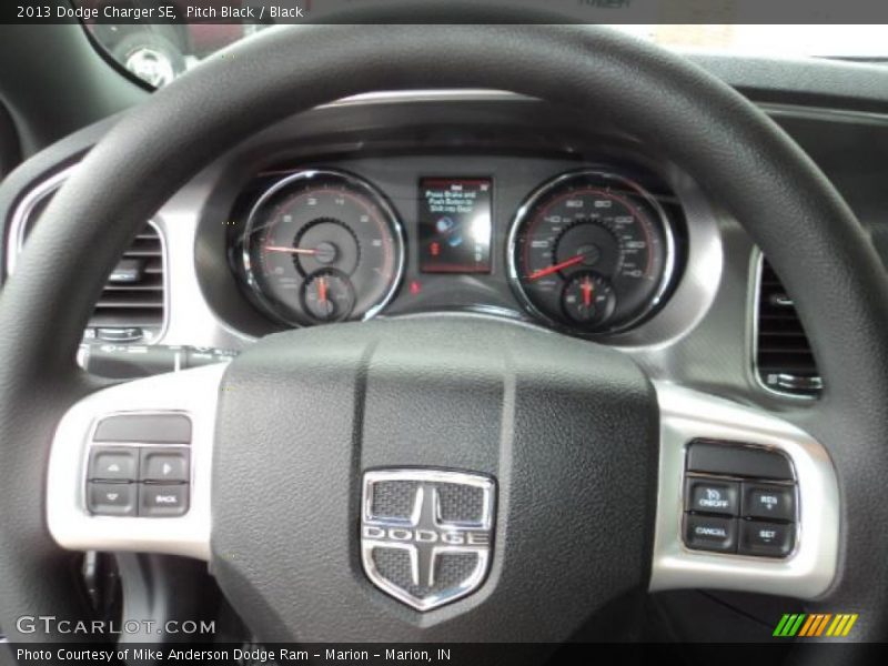 Pitch Black / Black 2013 Dodge Charger SE
