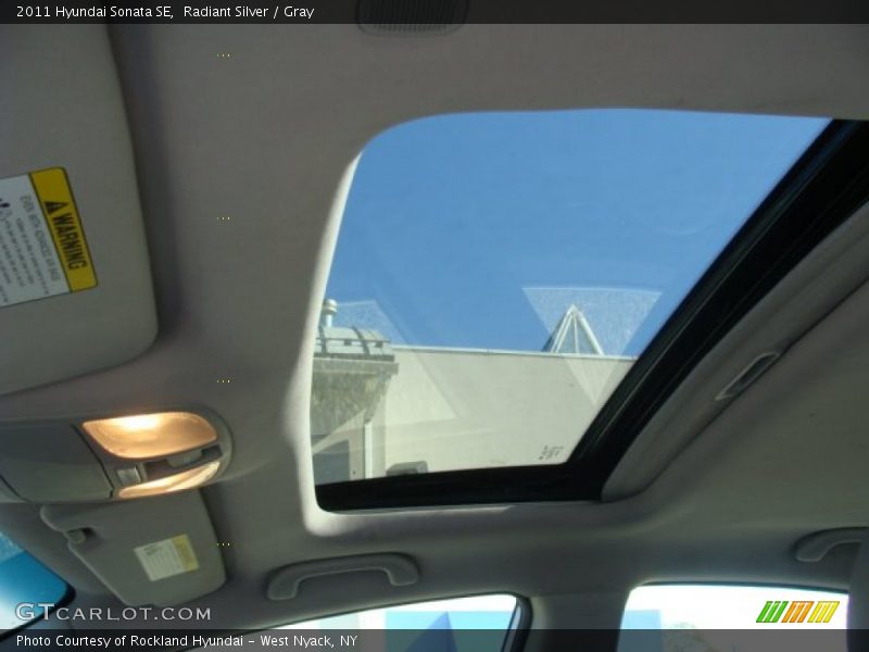 Radiant Silver / Gray 2011 Hyundai Sonata SE