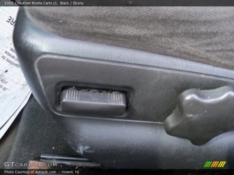 Black / Ebony 2002 Chevrolet Monte Carlo LS