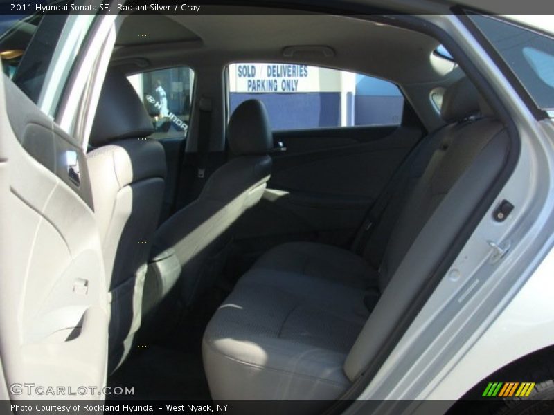 Radiant Silver / Gray 2011 Hyundai Sonata SE