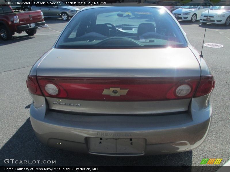 Sandrift Metallic / Neutral 2004 Chevrolet Cavalier LS Sedan