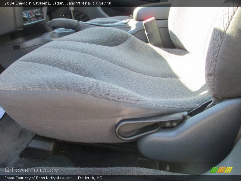 Sandrift Metallic / Neutral 2004 Chevrolet Cavalier LS Sedan