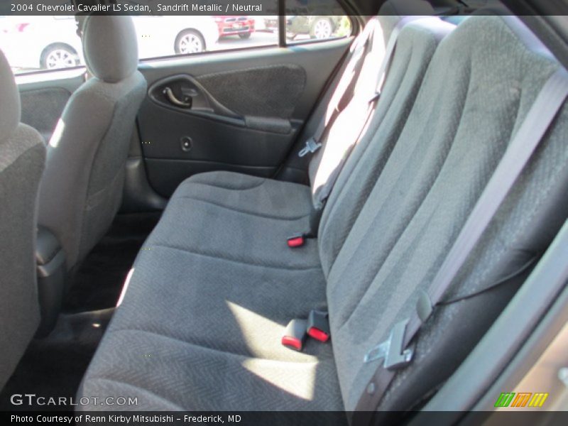 Sandrift Metallic / Neutral 2004 Chevrolet Cavalier LS Sedan