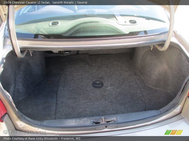 Sandrift Metallic / Neutral 2004 Chevrolet Cavalier LS Sedan