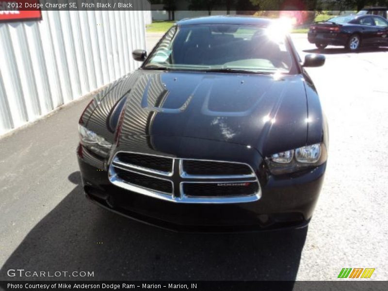 Pitch Black / Black 2012 Dodge Charger SE